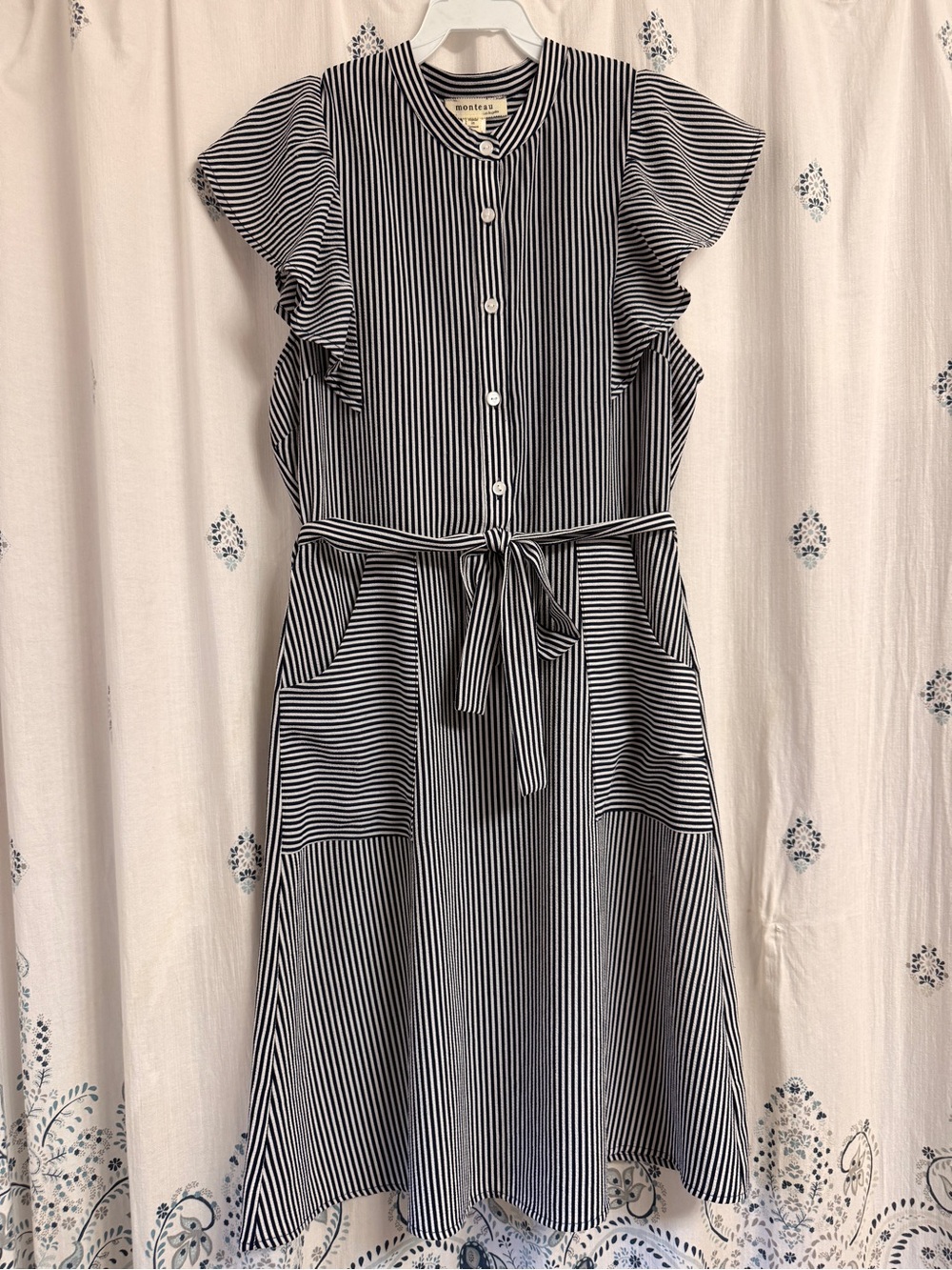 Monteau Sleeveless Striped V-Neck Tie-Waist Flutter Sleeve Dress Size Large